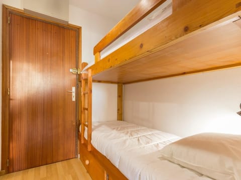 Studio lumineux près des pistes avec balcon - FR-1-275-154 Apartment in Montvalezan