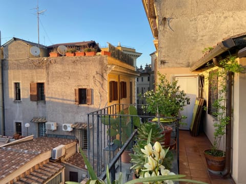 View (from property/room), Balcony/Terrace