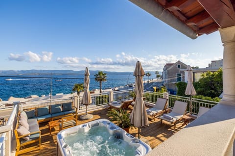 Natural landscape, View (from property/room), Seating area, Sea view