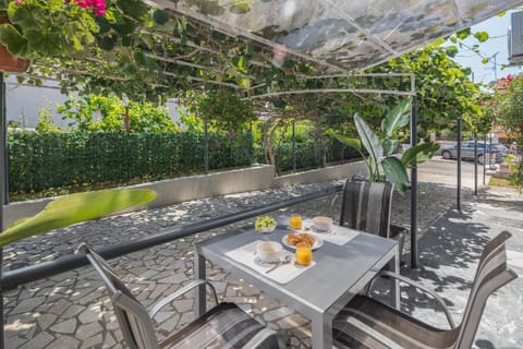 Patio, Balcony/Terrace