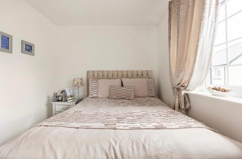 Fullers Modern and Stylish Room Vacation rental in Chudleigh