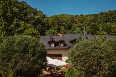 Property building, Neighbourhood, Bird's eye view