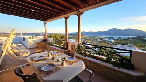 View (from property/room), Balcony/Terrace, Dining area