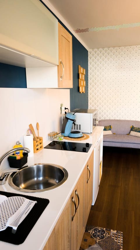Kitchen or kitchenette, stove