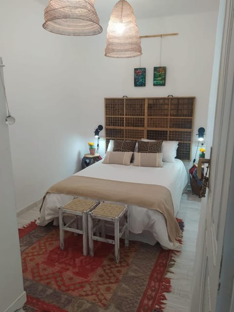 Photo of the whole room, Bedroom