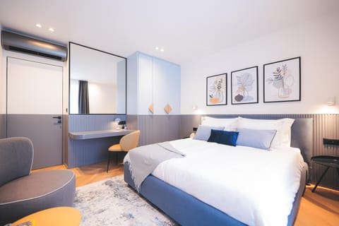 Bed, Bedroom