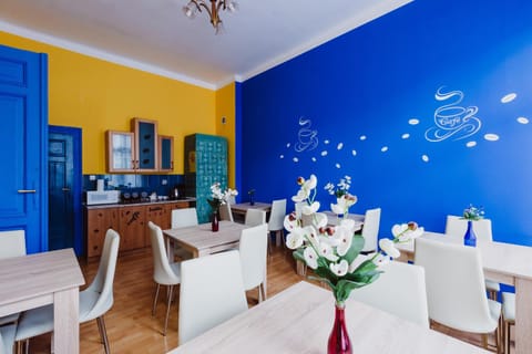 Communal lounge/ TV room, Communal kitchen