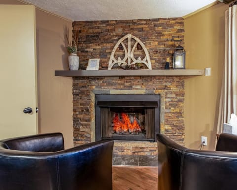 Seating area, flat iron