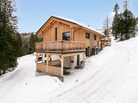 Property building, Winter