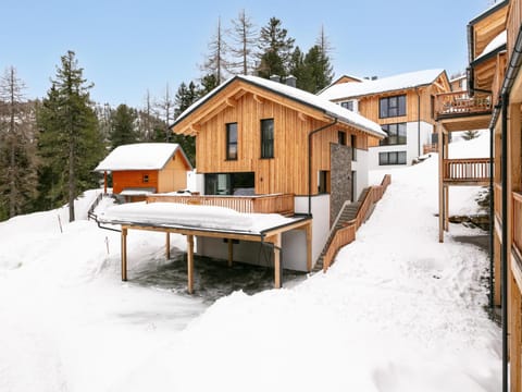 Property building, Winter