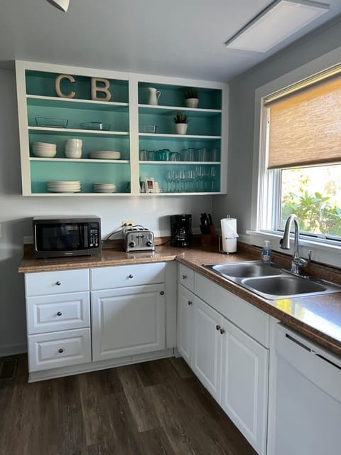 Guesthouse Cannon Beach Hotel in Tolovana Park