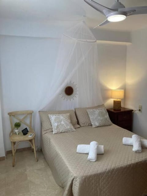 Bed, Bedroom, fireplace, wardrobe