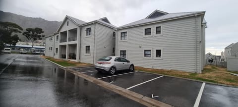 Property building, Parking