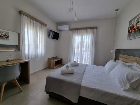 TV and multimedia, Bedroom, air conditioner