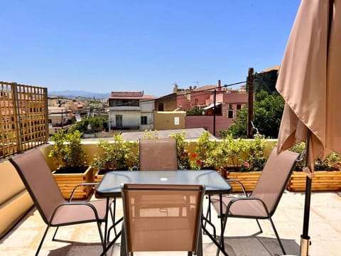 Balcony/Terrace, City view
