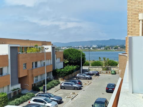 Day, Natural landscape, River view, Location