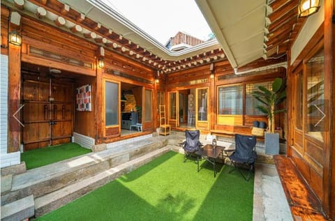 Property building, Day, Garden