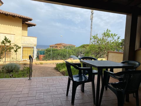 Patio, Balcony/Terrace