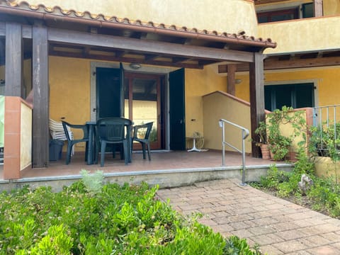 Patio, Balcony/Terrace