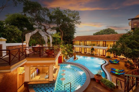 Property building, Day, Natural landscape, Lounge or bar, Pool view, Swimming pool
