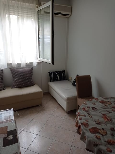 Nice and cozy two single bed room Vacation rental in Split