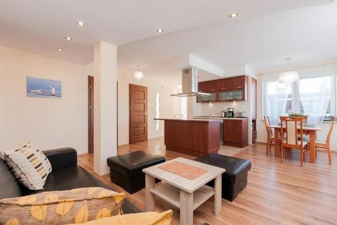 Horyzont Apartamenty- Penthouse Osiedle Jantar Wylotowa Apartment in West Pomeranian Voivodeship, Poland