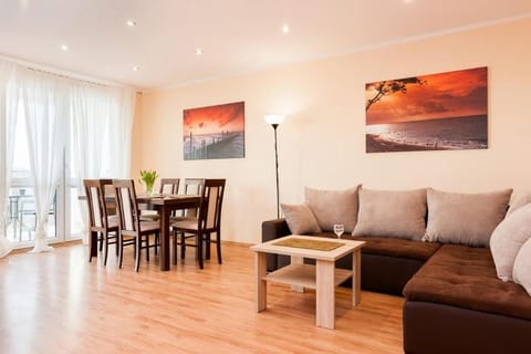 Horyzont Apartamenty- Penthouse Osiedle Jantar Wylotowa Apartment in West Pomeranian Voivodeship, Poland