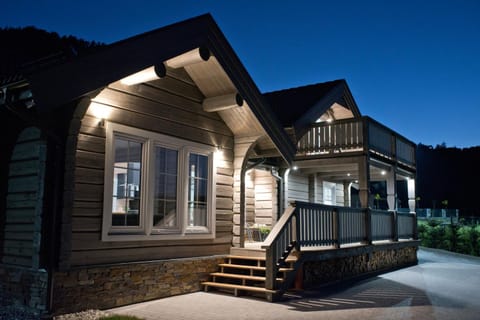 Property building, Balcony/Terrace