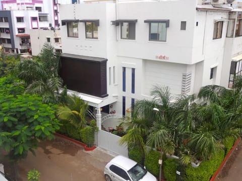 Property building, Day, Neighbourhood, Bird's eye view, Garden, Garden view, Street view, Parking