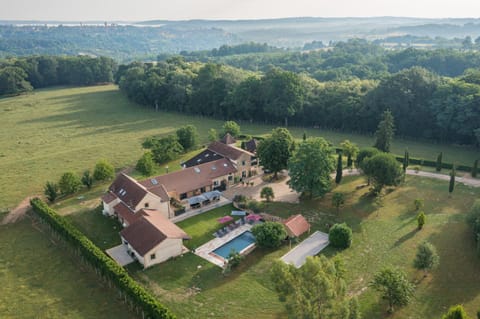 Property building, Bird's eye view, Swimming pool