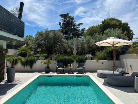 Day, Pool view, Swimming pool, sunbed