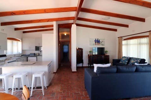 Naude House in Struisbaai House in Western Cape