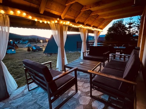 Patio, Seating area