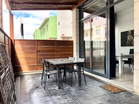 Off site, Balcony/Terrace, Dining area