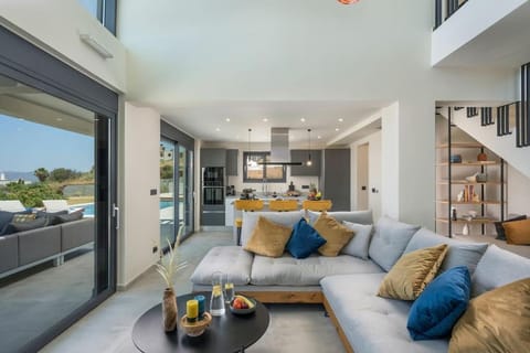 Villa Thea, stunning view, pool, BBQ, Brand new. Villa in Kissamos