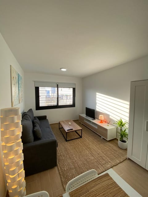 Communal lounge/ TV room, TV and multimedia, Living room, Seating area