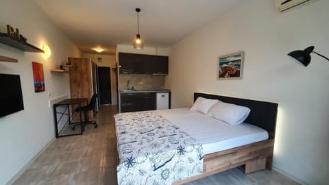 Kitchen or kitchenette, Photo of the whole room