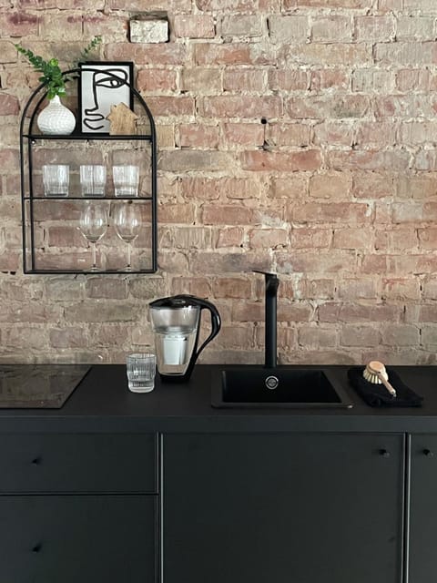 Coffee/tea facilities, Kitchen or kitchenette