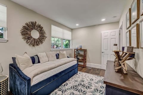 Cozy Riverside Villa - Walkable to Bars & Restaurants House in Jacksonville