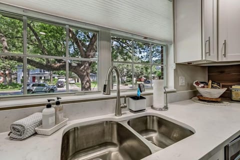 Cozy Riverside Villa - Walkable to Bars & Restaurants House in Jacksonville