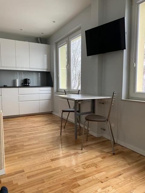 TV and multimedia, Kitchen or kitchenette, Dining area
