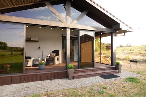Property building, Balcony/Terrace