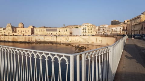 Neighbourhood, Landmark view