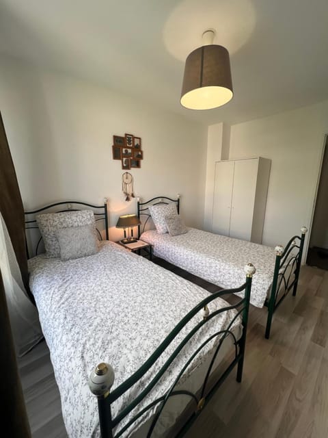 Appt à 10 min de Paris, 15 min a pied du SDF Apartment in Saint-Denis, France