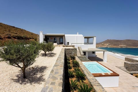 Rising Moon sea view villa near the beach Villa in Paros, Greece