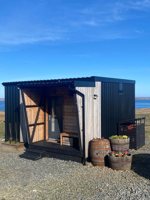 Unique luxurious cabin on sea view working croft Cabin in Scotland