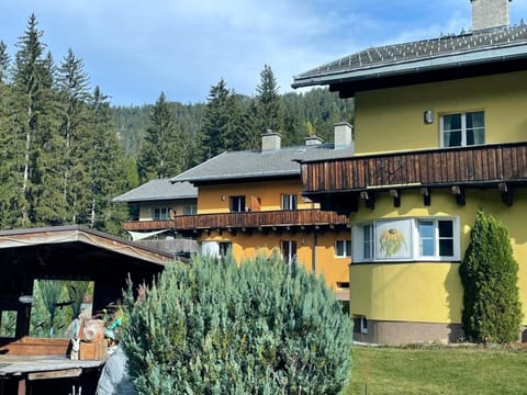 Ferienwohnung Königspudel Apartment in Canton of Grisons