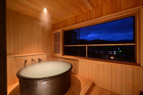 Bathroom, Open Air Bath