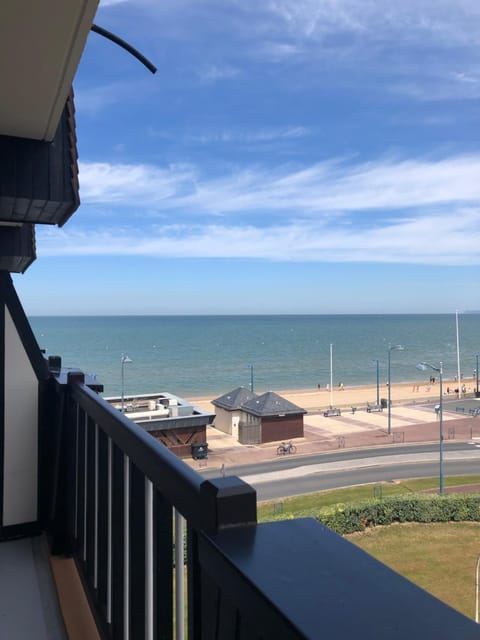 View (from property/room), Balcony/Terrace, Sea view