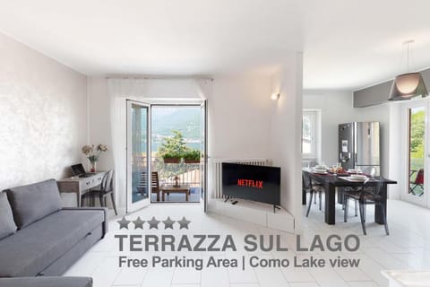 Communal lounge/ TV room, TV and multimedia, Evening entertainment